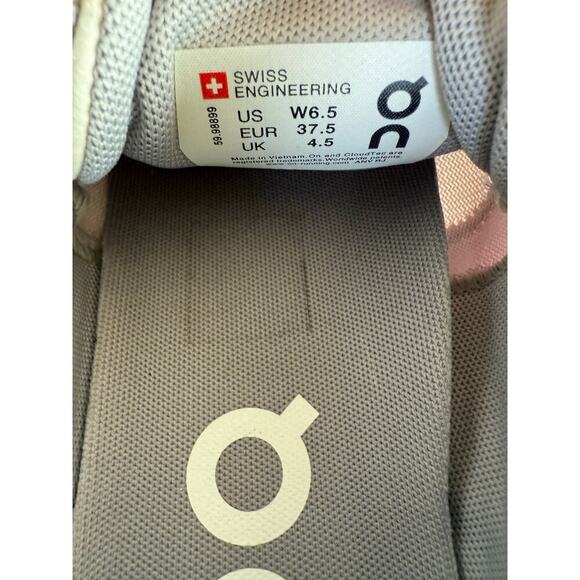 On Women's Cloud 5 Sneakers, Lily/Frost, Purple Size 6.5 Medium US - Picture 10 of 11